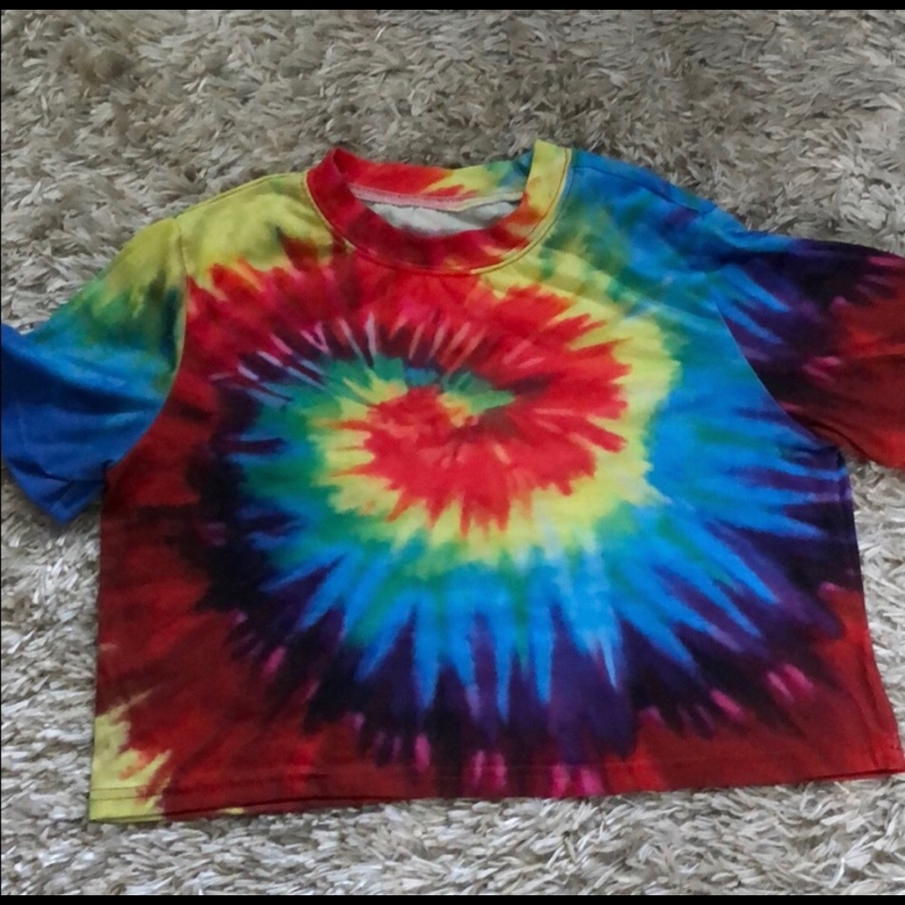 Tie dye crop shirt